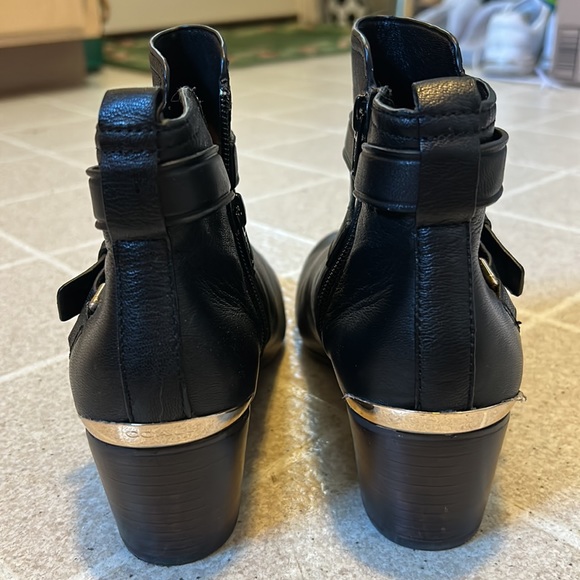 COACH ANKLE BOOTIES - Picture 2 of 9